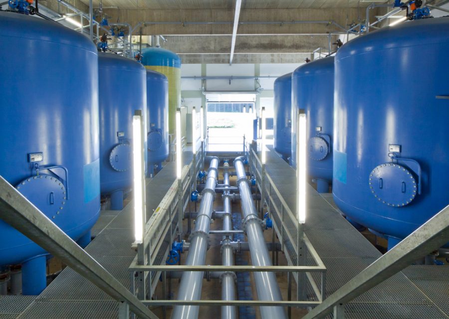Innenansicht des Wasserwerks mit Druckbehältern